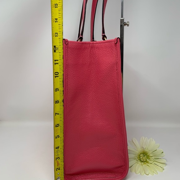 Coach Dempsey Tote - Picture 4 of 9